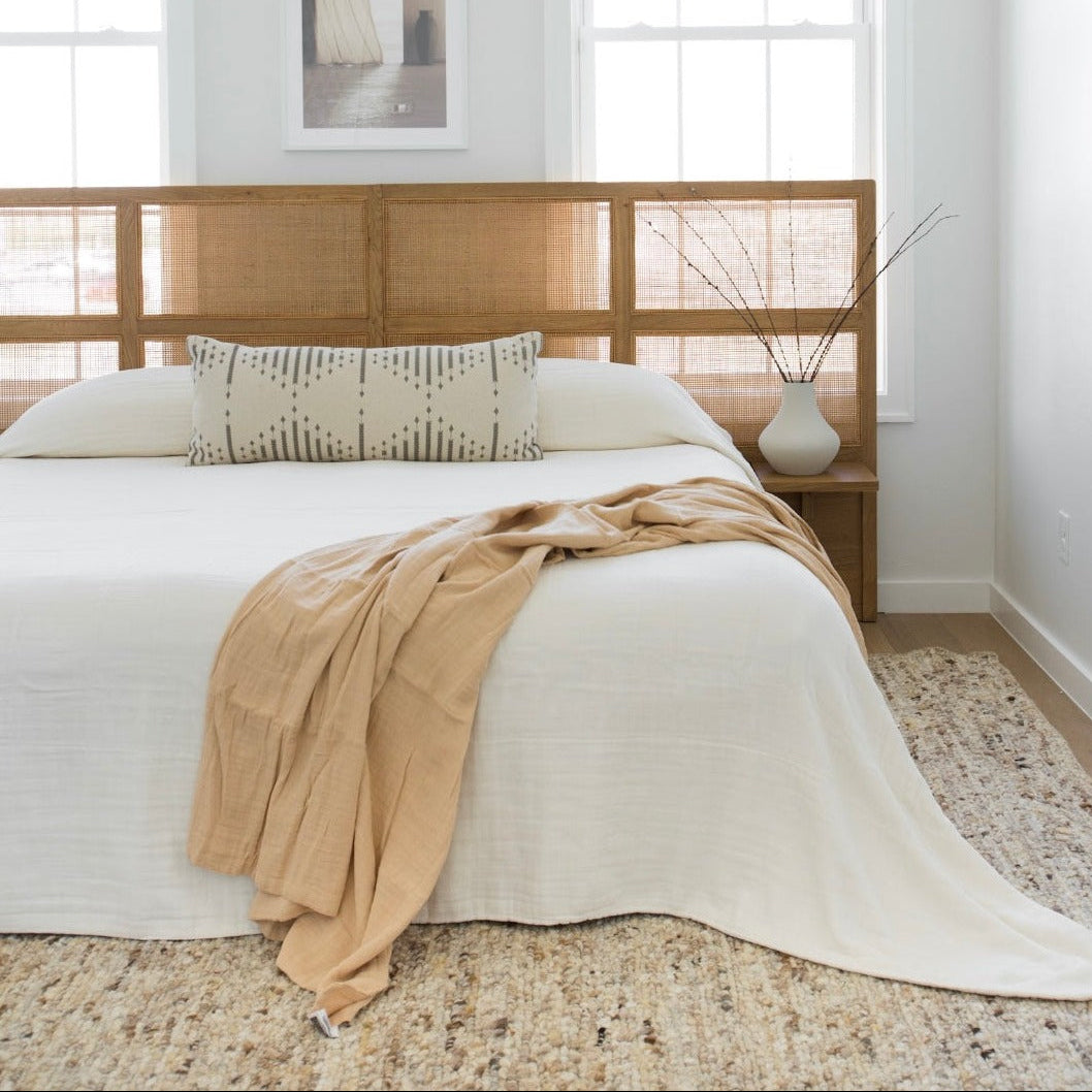 The 365 Blanket - Arctic White KING and Undyed KING