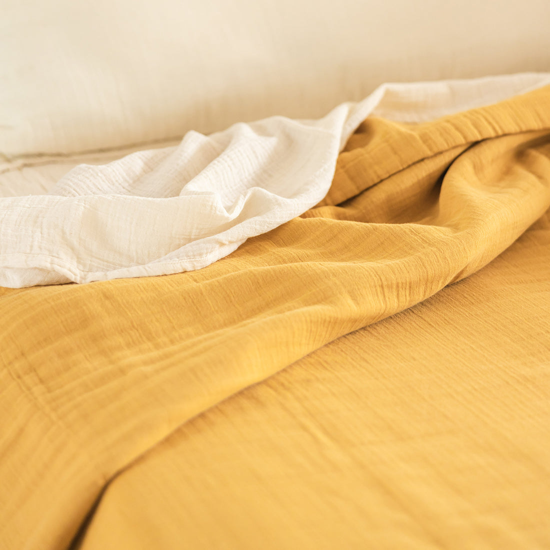 Ultra Lightweight 6 Layer Muslin Blanket