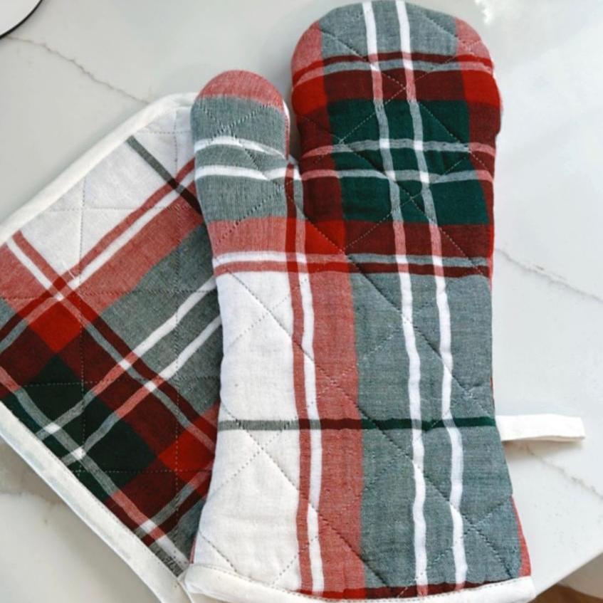 Oven Mitt & Pot Holder Set