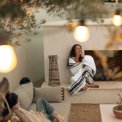 Original Fringe Throw In Arctic White With Black Stripe