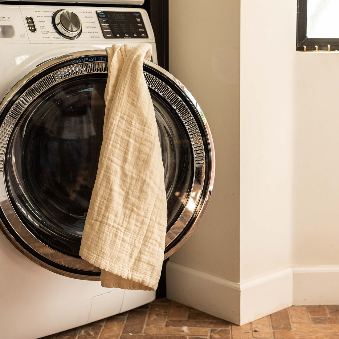 Essential Everything Towel in Sand